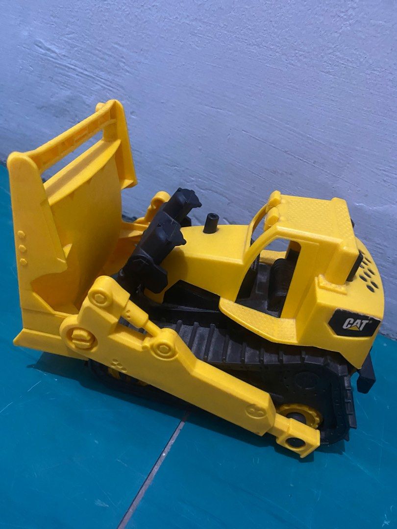 TAKE ALL CAT EXCAVATOR BULLDOZER ETC (Category: Construction Tools & Equipment) located in Taguig. Submitted by qbroscloset (Listing ID 1338602658, Image 3). Description: As is where is. Please manage your expectation. Thank you.