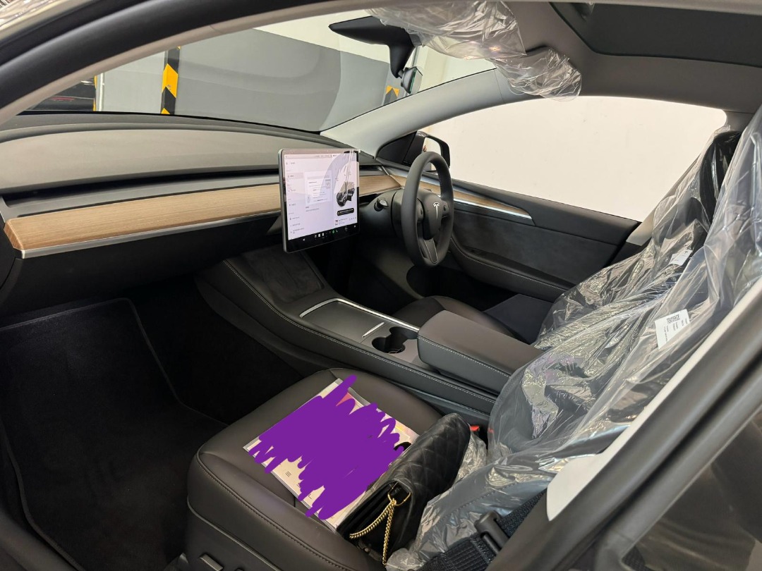 Tesla Model Y 2024 全新現貨62866876363266111