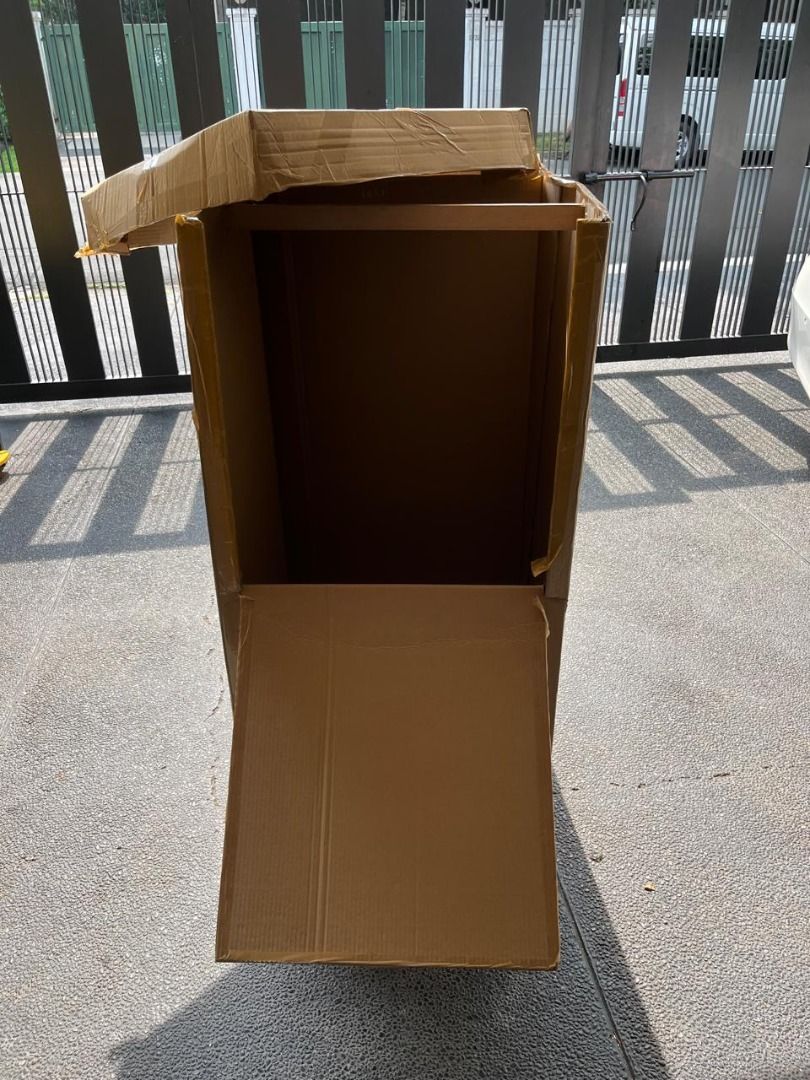 Wardrobe Boxes (Category: Storage Boxes & Baskets) located in Makati City. Submitted by sunnydeleon (Listing ID 1338495911, Image 1). Description: - In great condition. Used these only once. - Can be used for moving out/moving in. .