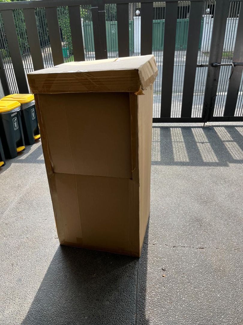 Wardrobe Boxes (Category: Storage Boxes & Baskets) located in Makati City. Submitted by sunnydeleon (Listing ID 1338495911, Image 3). Description: - In great condition. Used these only once. - Can be used for moving out/moving in. .