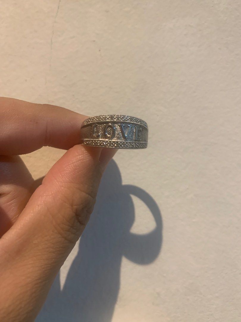 White Gold Ring “ Love” 14K (Category: Luxury Accessories) located in Manila. Submitted by moneymann888 (Listing ID 1338613833, Image 2). Description: Sf Buyer Shoulder Statement Ring White Gold Markings 14k China Size 10 20pcs Titus Natural Earth Mined Diamond Worth 20k highly pawnable Per Pcs Vintage Design .