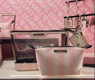 (Category: ) located in . Submitted by urfavluxuryshop (Listing ID 1333991895, Image 1). Description: .