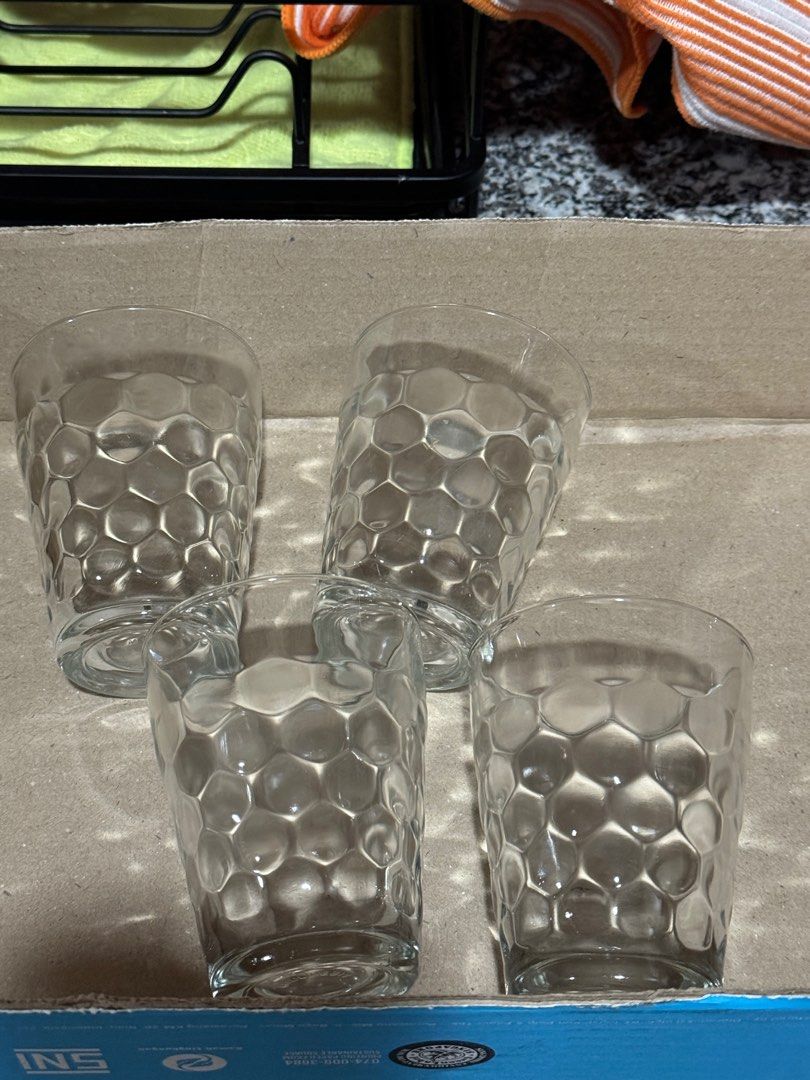 4 pcs Drinking Glass Dinnerware (Category: Dinnerware & Cutlery) located in Paranaque City. Submitted by _moonshop (Listing ID 1338670369, Image 1). Description: .