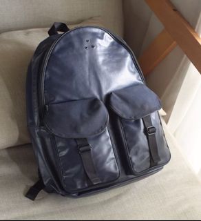 (Category: ) located in . Submitted by thriftlet (Listing ID 1338648981, Image 1). Description: .