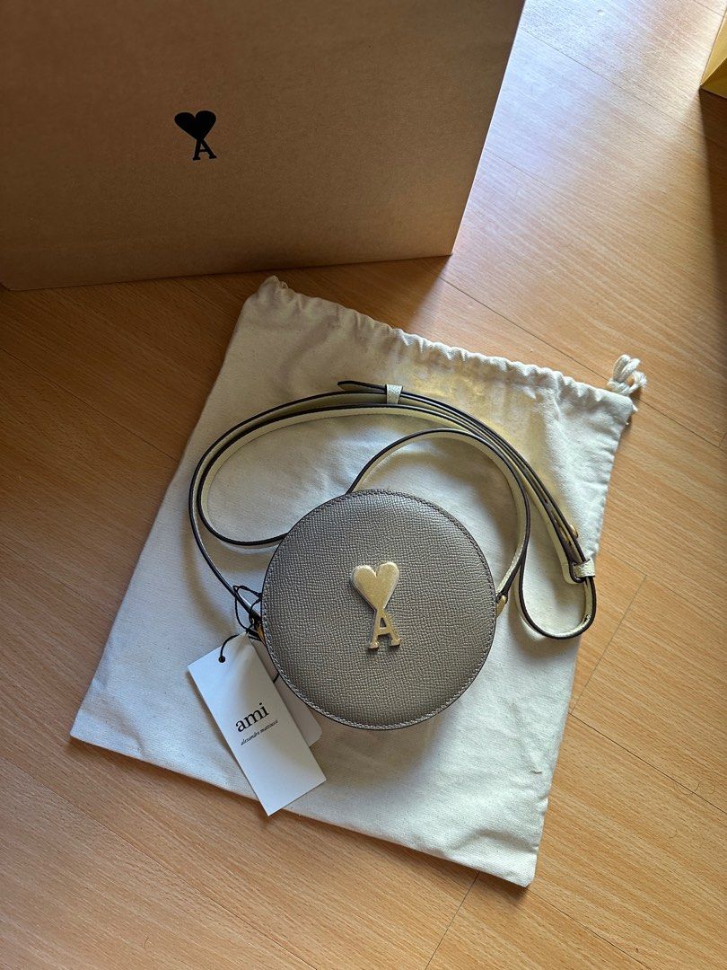 AMI Paris Logo-Plaque Round Shoulder Bag (Category: Luxury Bags & Wallets) located in Manila. Submitted by phfornow (Listing ID 1338712976, Image 1). Description: Like New 💯 Authentic With Dust Bag .