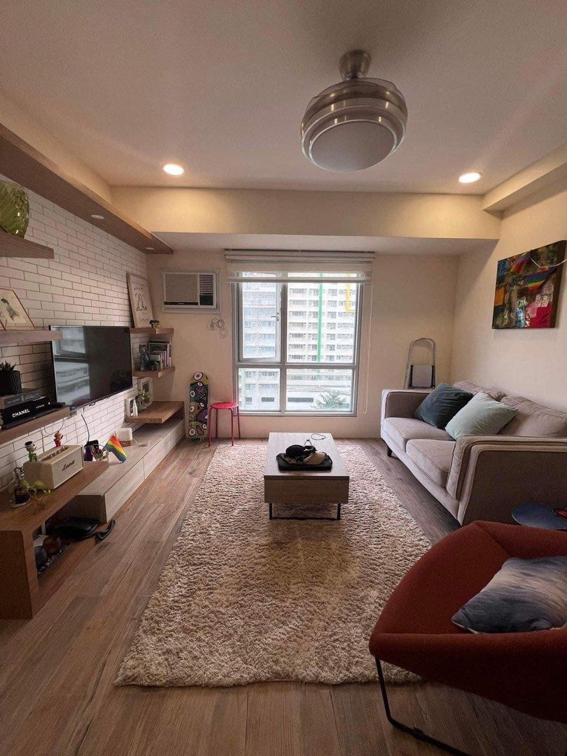 Avida Asten Nicely Furnished One Bedroom Condo (Category: Apartments & Condos) located in Pasig City. Submitted by nadine.fajardo (Listing ID 1338748310, Image 1). Description: For Sale Avida Asten Makati Tower 2 Address: Malugay St. San Antonio Makati City 3rd floor Floor area: 40.04 sqm 1 Bedroom Interior Designed Will be sold Fully furnished Asking Price: Php 8,700,000 Nadine Fajardo Licensed Broker PRESELLO PRC 31923.