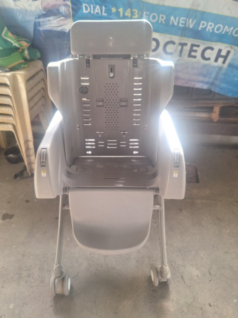 BABY SWINGER (Category: Other Kids Furniture) located in Manila. Submitted by trueforce258352 (Listing ID 1338768843, Image 2). Description: .