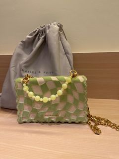 (Category: ) located in . Submitted by lovelytreasures (Listing ID 1338801156, Image 1). Description: .