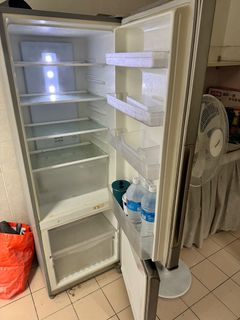 (Category: ) located in . Submitted by aidaaz89 (Listing ID 1338713976, Image 1). Description: .