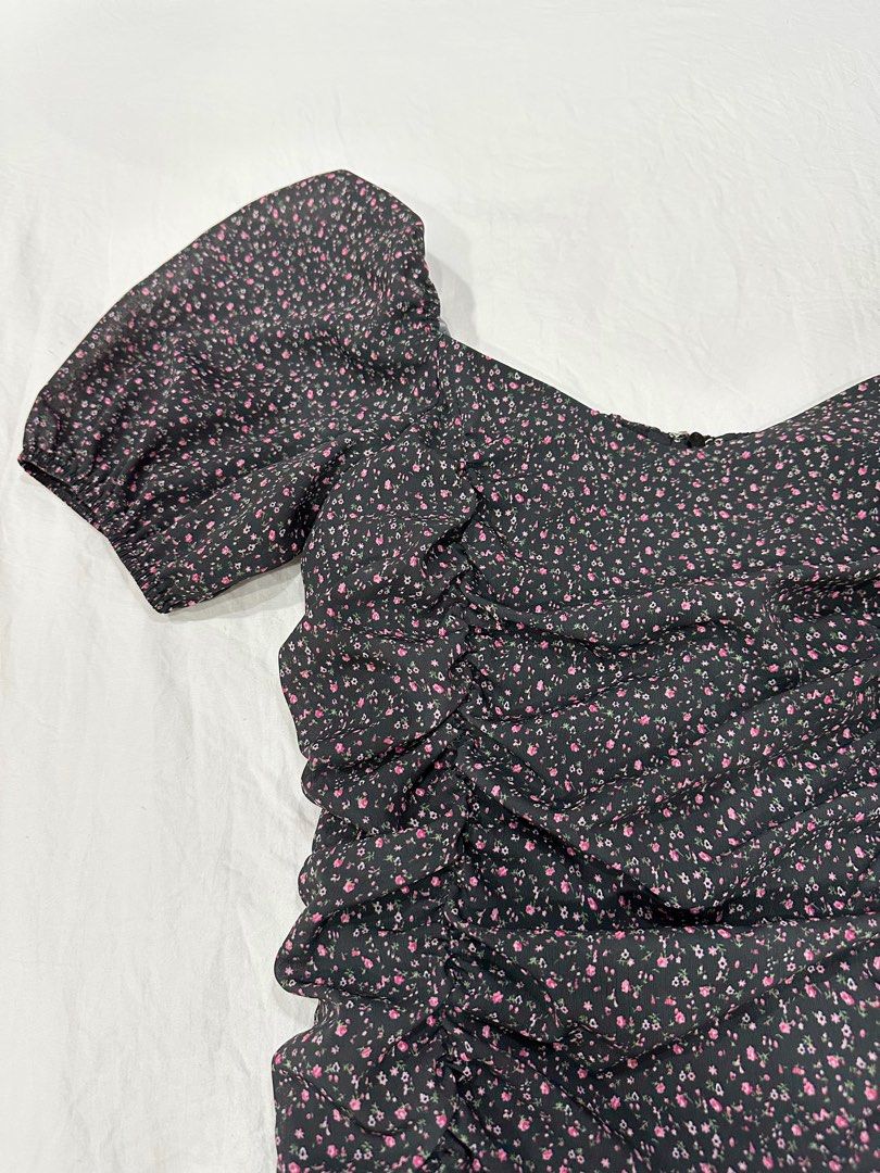 Floral Ruched Mini Dress (Category: Dresses) located in Marikina City. Submitted by graciaaaa_ (Listing ID 1338770363, Image 2). Description: My personal preloved dress Used only once for picture purposes Super pretty in person! Swipe left to see picture when worn :) MOP: BDO or BPI only.