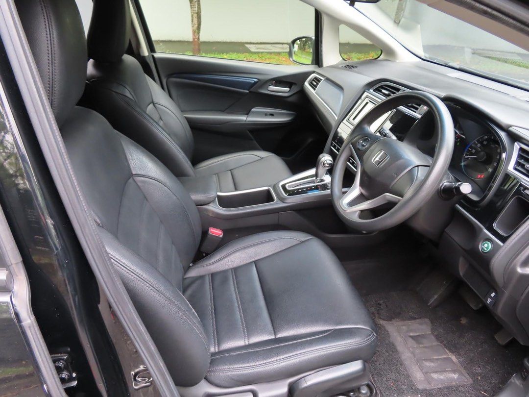 Honda shuttle 1.5A G / Grab / Gojek/ Ryde /TADA / PHV READY62887424579457113