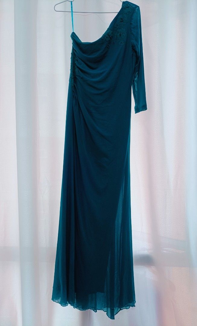 Karimadon Evening Long Gown - Teal Blue (Category: Evening dresses & gowns) located in Manila. Submitted by mhonicz (Listing ID 1338703300, Image 1). Description: Karimadon Evening Long Gown - Color : Teal Blue - One side off shoulder style - Chiffon fabric with inner linings, silk - Tag, Karimadon - Fit medium to large body frame - Waist line 26 to 30 - Suitable in any formal / evening occasions - RFS: one time use (evening party) needs to declu