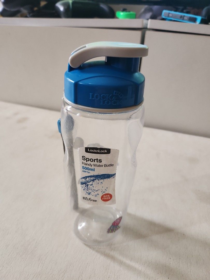 Locknlock water bottle 500ml (Category: Water Bottles & Tumblers) located in Quezon City. Submitted by prelovedisle.ph (Listing ID 1338691742, Image 1). Description: Preloved locknlock 500ml water bottle. No issues. Wysiwyg. #locknlock #locknlockwaterbottle #waterbottle.