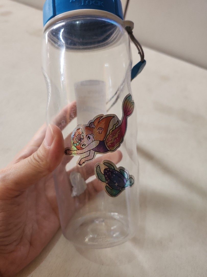 Locknlock water bottle 500ml (Category: Water Bottles & Tumblers) located in Quezon City. Submitted by prelovedisle.ph (Listing ID 1338691742, Image 2). Description: Preloved locknlock 500ml water bottle. No issues. Wysiwyg. #locknlock #locknlockwaterbottle #waterbottle.