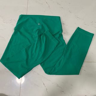 (Category: ) located in . Submitted by kopitiamcloset (Listing ID 1338798869, Image 1). Description: .