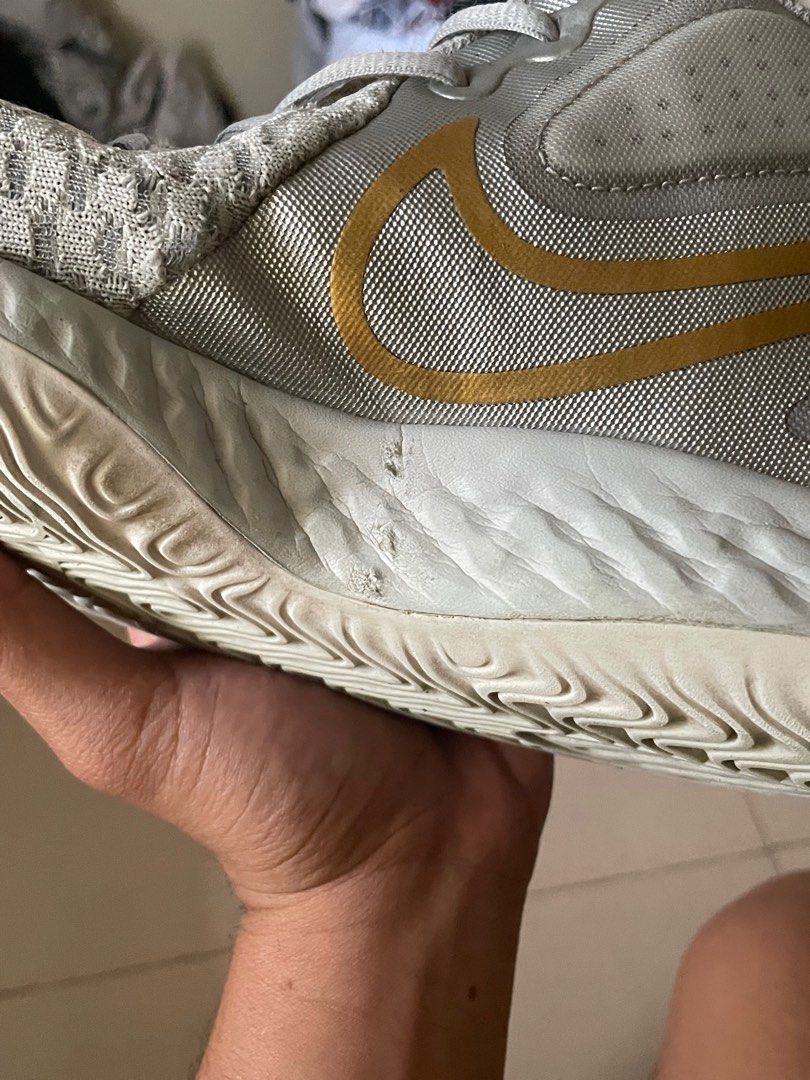 Nike kd trey 5 viii (Category: Sneakers) located in Manila. Submitted by menezdoods (Listing ID 1338821205, Image 3). Description: Issues are attached Extra pair +SF.