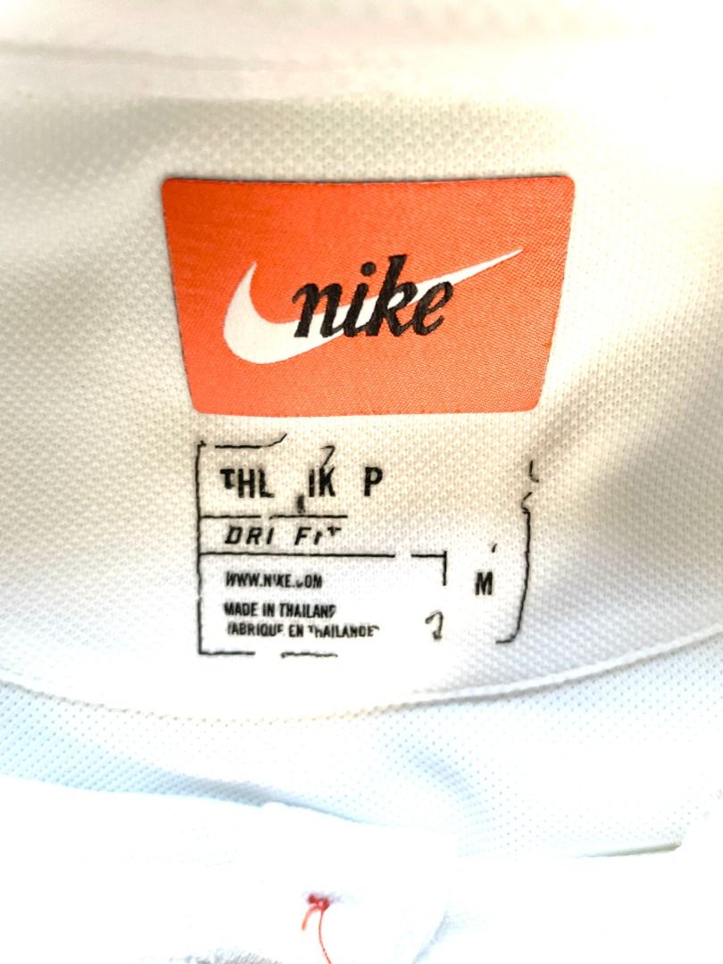 Nike Orange Label White Golf Polo Shirt (Category: Tshirts & Polo Shirts ) located in Marikina City. Submitted by jjramo (Listing ID 1338778580, Image 3). Description: Nike Orange Label White Golf Polo Shirt Size: M Dimensions: W19.5" x L27.5" Condition: 9.5/10; Slight Fading on the Tag Shipping shouldered by buyer Payment: GCash / BPI.