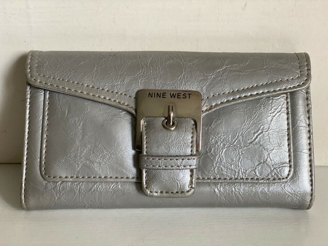 Nine west clutch wallet hot sale