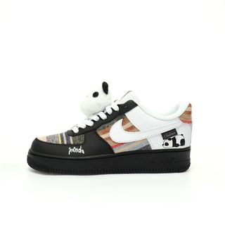 (Category: ) located in . Submitted by sneakers-shop (Listing ID 1338772027, Image 1). Description: .