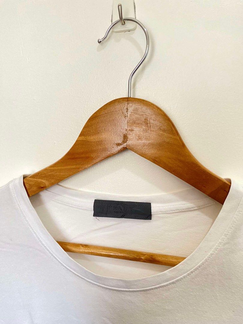 Prada (Category: Tshirts & Polo Shirts ) located in Bacolod City. Submitted by _bc6101 (Listing ID 1338721904, Image 3). Description: Prada Size Small semi med Excellent Nonissue 9.7/10 .
