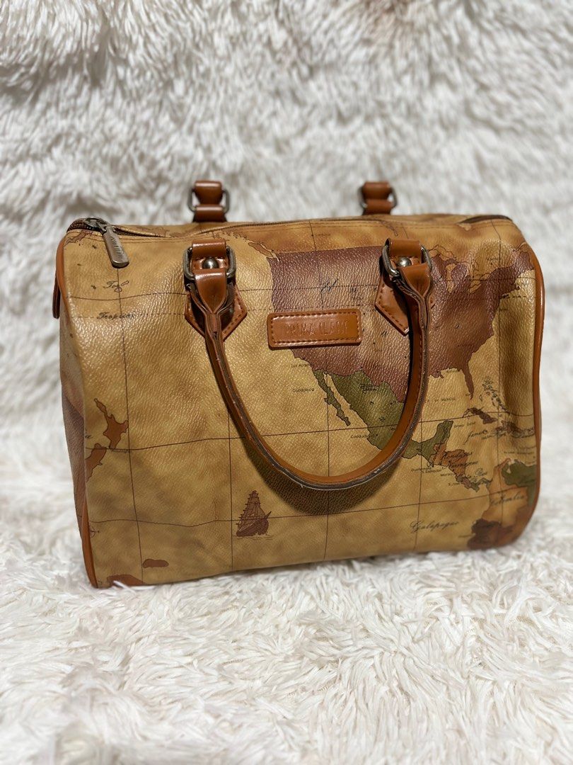 Prima Classe Doctors Bag (Category: Luxury Bags & Wallets) located in Baguio. Submitted by mischasboutique (Listing ID 1338769054, Image 1). Description: Like new condition.