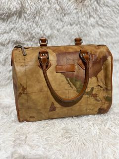 (Category: ) located in . Submitted by mischasboutique (Listing ID 1338769054, Image 1). Description: .