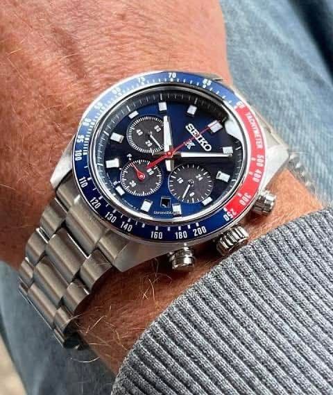 Seiko Speedtimer original (Category: Luxury Watches) located in Taytay. Submitted by michidc (Listing ID 1338664065, Image 2). Description: Pre order Seiko speedtimer Brand new Original Complete set Ssc917 Ssc913 Ssc915 3x,xxx each Dm♥️.
