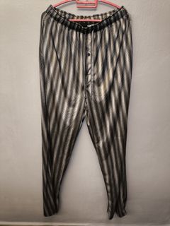 (Category: ) located in . Submitted by u2shop (Listing ID 1338772228, Image 1). Description: .