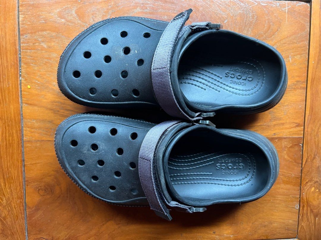 Sendal Crocs W8