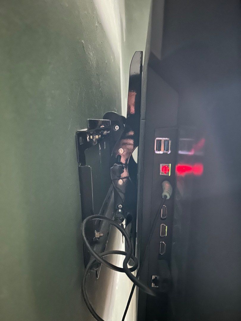🔥 4K TV SONY BRAVIA 55 INCH | KD-55X80L (Category: TV) located in Ampang. Submitted by rsprzx (Listing ID 1338692622, Image 3). Description: MARKET PRICE MYR 3K +++ selling here with 10% = MYR 2.1K 🗓️ Year of Purchase: February 2024 ⚙️ Condition: Like new, gently used ❌ Warranty: No warranty 📦 Includes: Original TV stand & remote Suitable for movies and gaming console RECOMMEND GAME : 🔘FIFA 27 🔘RESIDENT EVIL 🔘JRPG Display Screen Size: 55 in