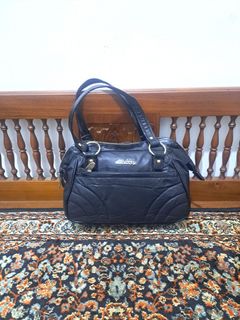 (Kategori: ) berada di . Dikirim oleh prelovedcendana (ID iklan 1338672815, Gambar 1). Deskripsi: .