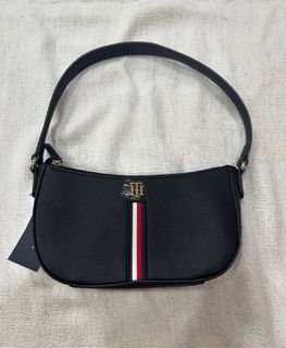 (Category: ) located in . Submitted by rozelvalencia (Listing ID 1338688441, Image 1). Description: .