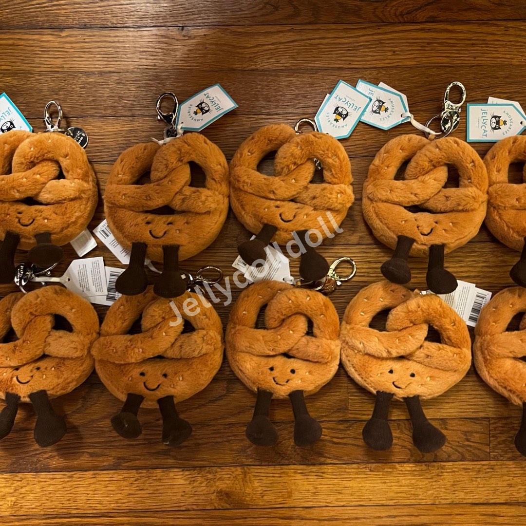 ぬいぐるみ  pretzel bag charm Jellycat Amuseables Pretzel Bag Charm – Mini Dreamers Canada