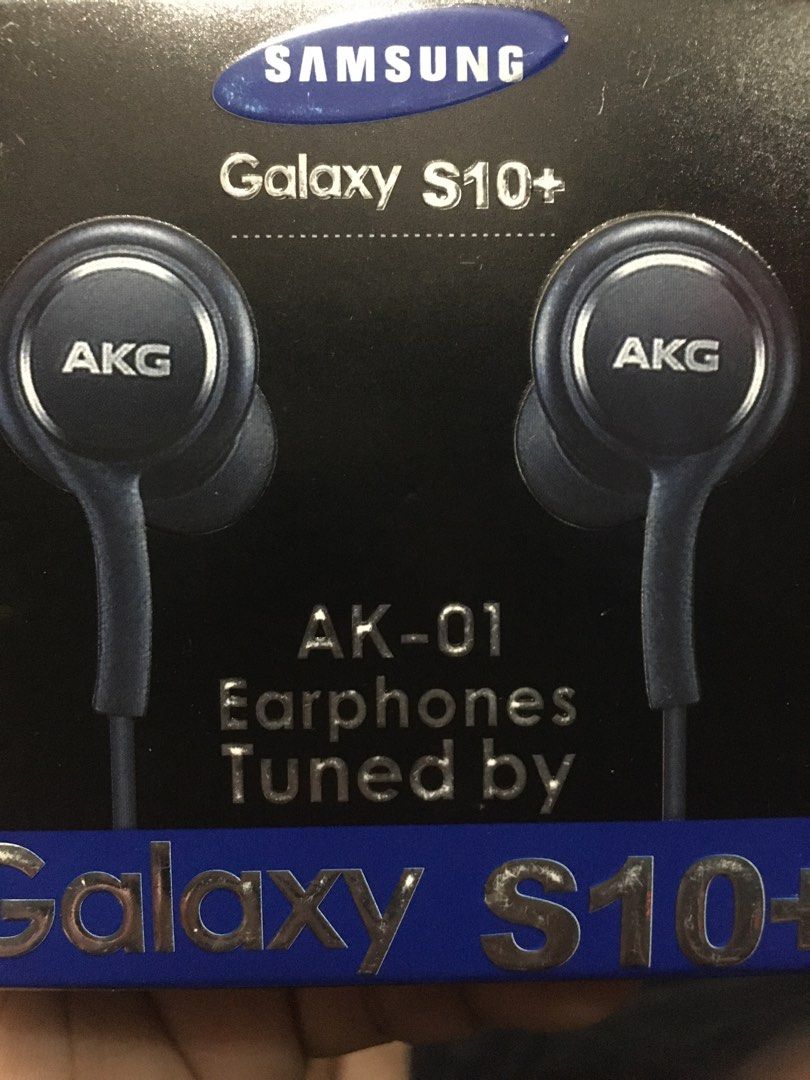 AKG earphone original (Category: Earphones) located in Bacoor. Submitted by qualityucantrust (Listing ID 1338923176, Image 1). Description: Bnew AKG earphones.ORIGINAL Last price posted, FREE 1Can PALE PILSEN BEER See Pix for references... SHOULDER SHIPPING FOR SUREBUYER.. FREEEE: 1BOTTLE PALE PILSEN👍 QUALITY U CAN TRUST.