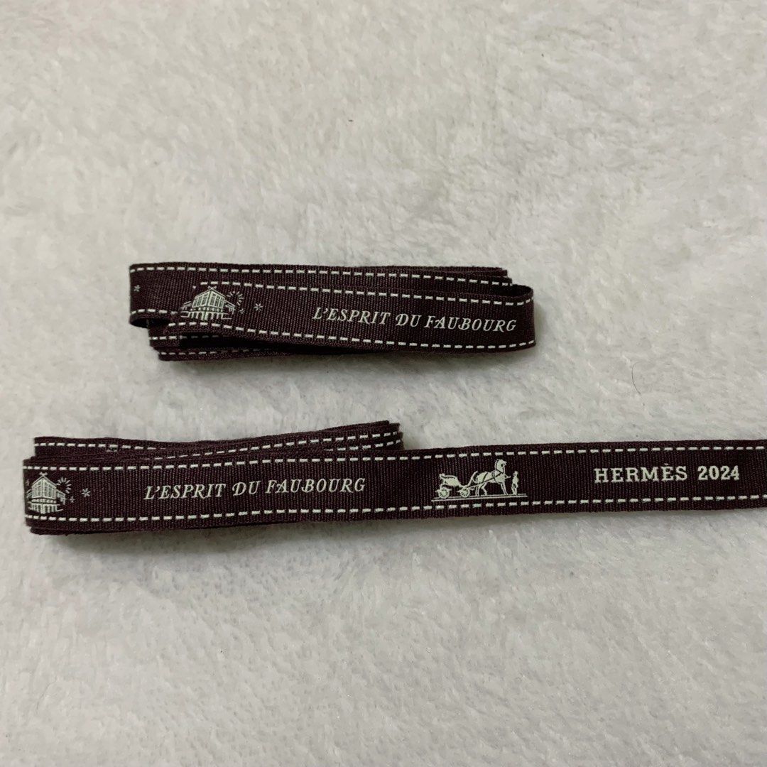 Authentic Hermes Ribbon (Category: Luxury Accessories) located in Manila. Submitted by poupeefrills (Listing ID 1338854087, Image 3). Description: Available Ribbons • 40-200cm available (2024) • Pricelist - see on last photo This shop is not affiliated with any of the brands featured in this account. All rights and registered trademarks remain the property of the respective brand owners..