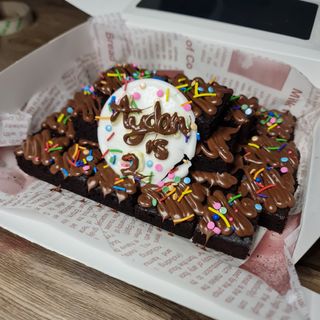 (Category: ) located in . Submitted by momobakes__ (Listing ID 1338983619, Image 1). Description: .