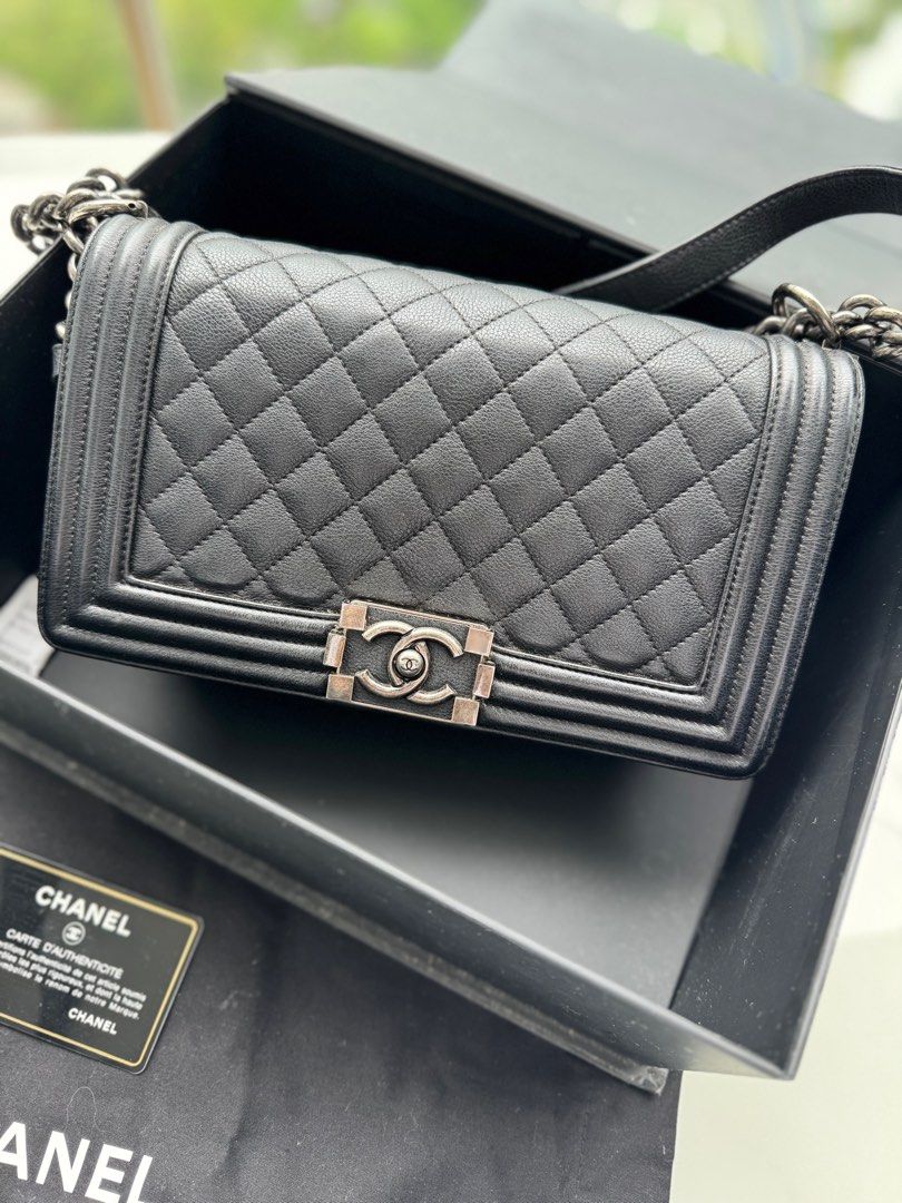 CHANEL BOY MEDIUM - 25CM QUILTED CALFSKIN BLACK SILVER HARDWARE63235058631297113