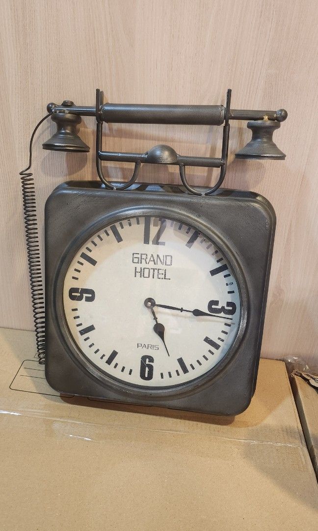 Classic clock