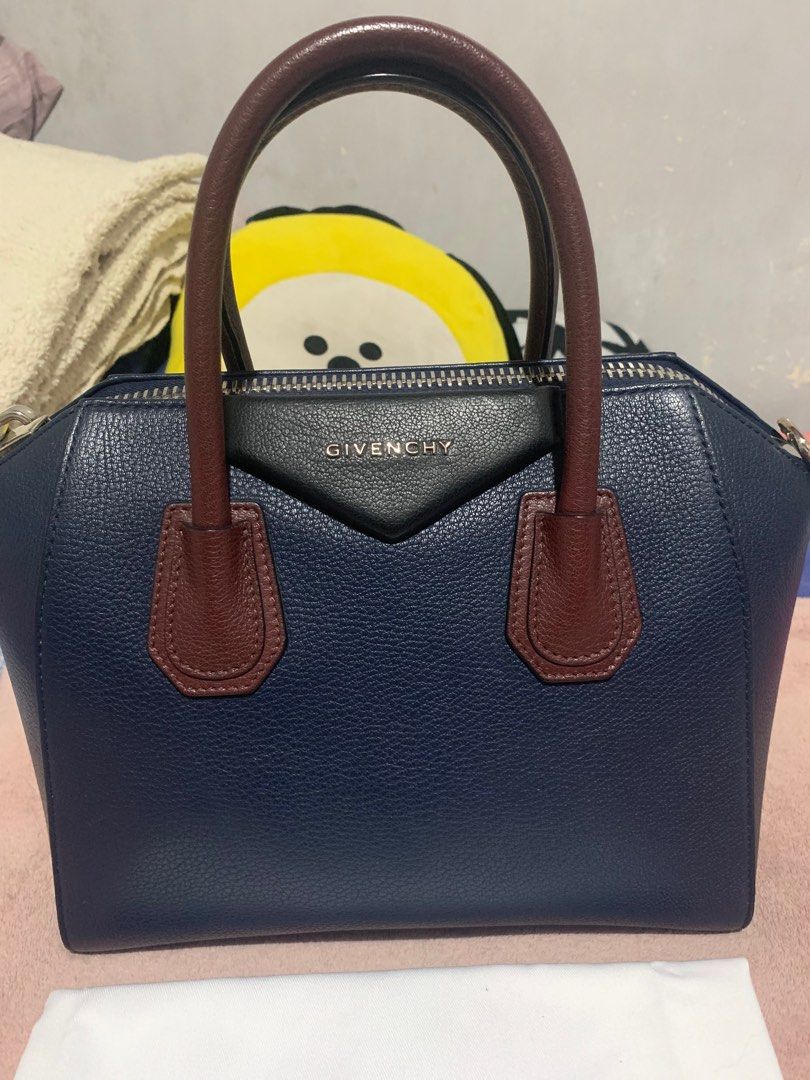 Givenchy Antigona small tricolor (Category: Luxury Bags & Wallets) located in Quezon City. Submitted by len16 (Listing ID 1338847579, Image 1). Description: with dustbag strap.