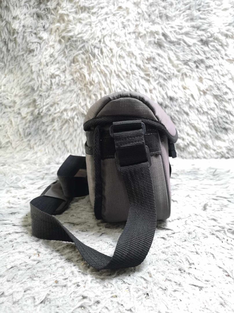 Gray Flap Camera Sling Bag (Category: Camera Bags & Carriers) located in Santa Cruz. Submitted by jmy_surplus.2 (Listing ID 1338902857, Image 3). Description: Size ; L - 8 W - 11 Color ; Gray Type ; Camera Bag Brand ; No brand Material ; Nylon Style ; Gray Flap Camera Bag MY 20 JMY 4.