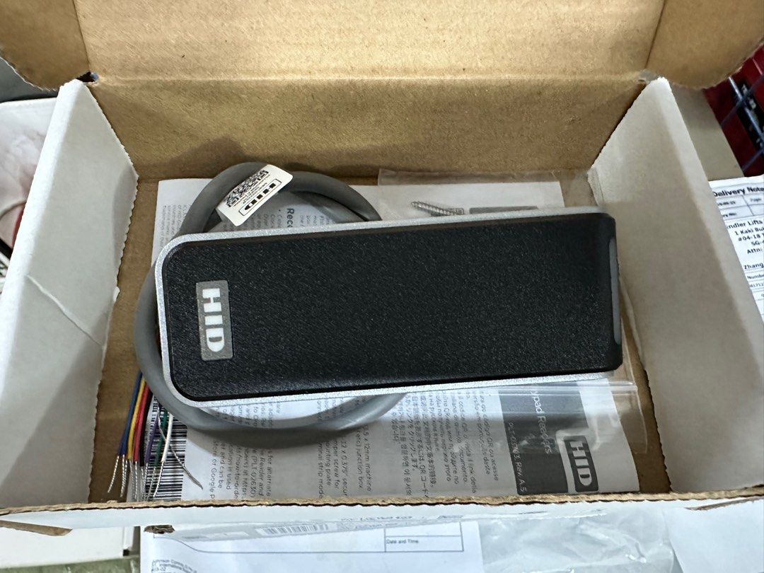 HID reader (Category: Office & Business Technology) located in Singapore. Submitted by cylee8888 (Listing ID 1338838076, Image 2). Description: .