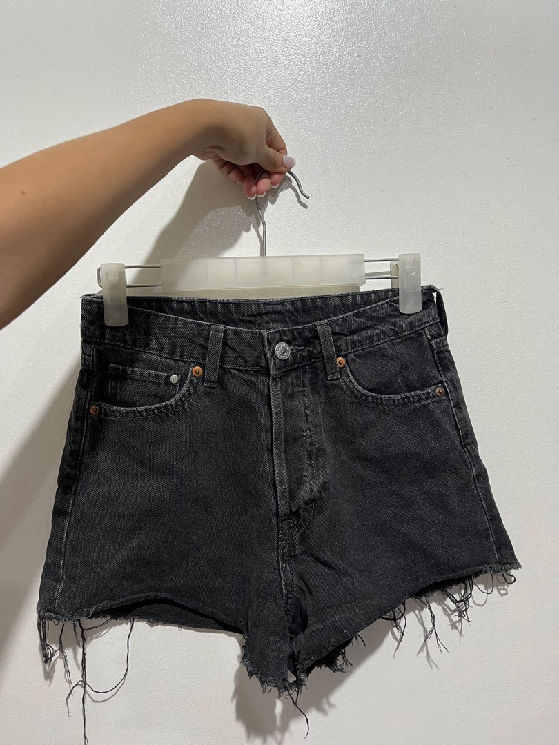 Vintage black denim shorts top