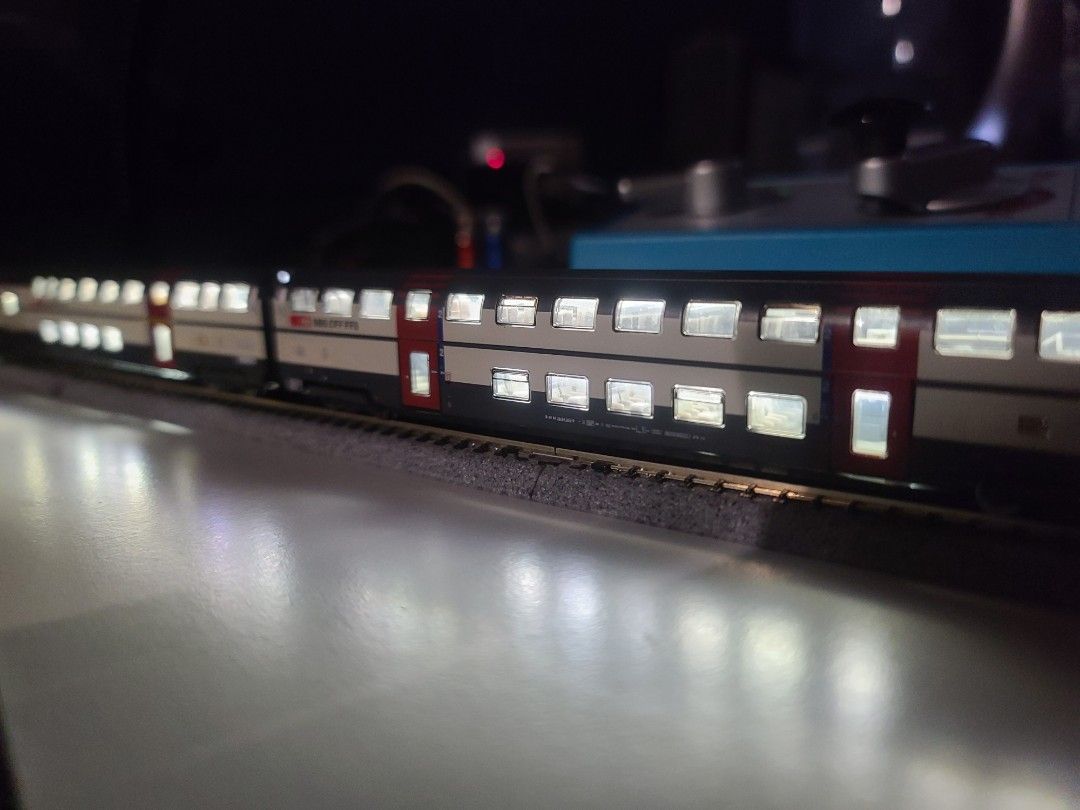 HobbyTrain SBB IC2000 IC2020 H25110 H25111 H25112 H25113