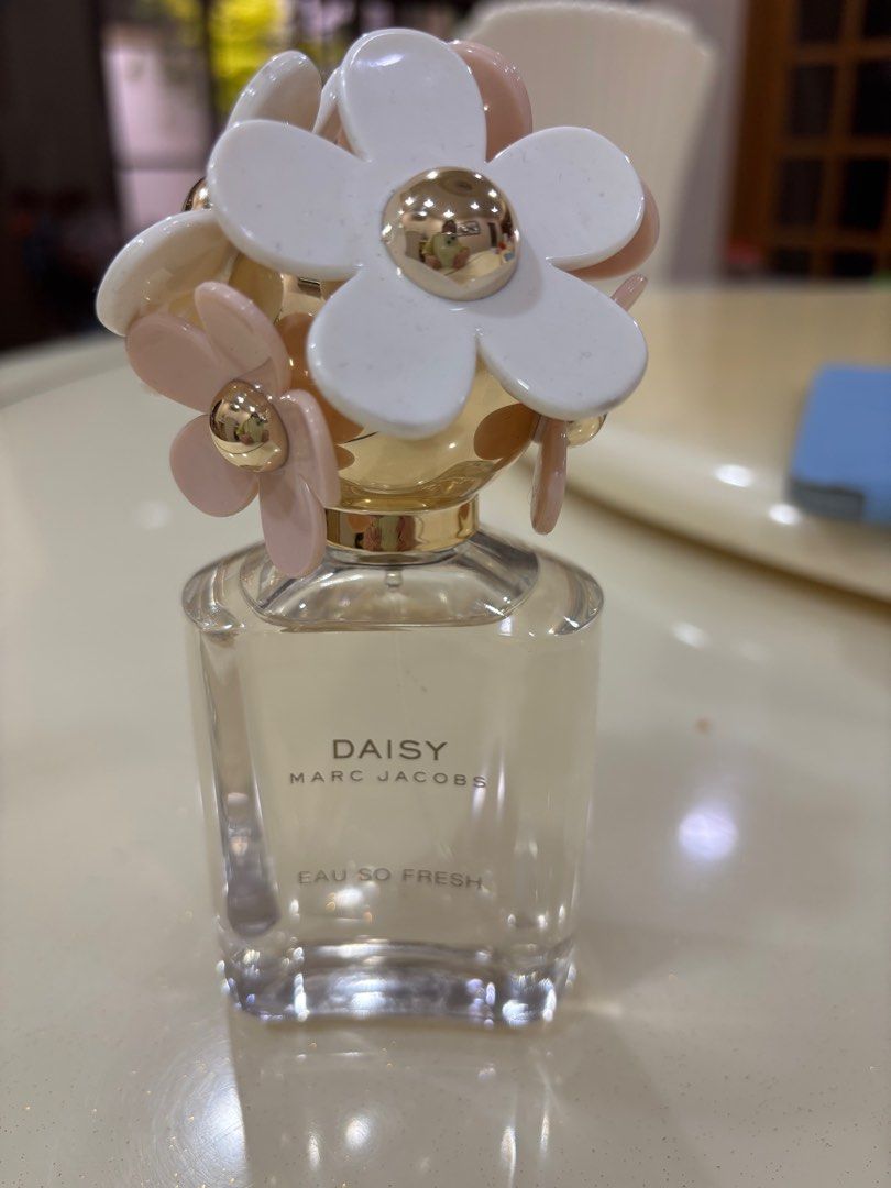 Marc Jacob’s Daisy Eau So Fresh (Category: Fragrance & Deodorants) located in Mandaluyong City. Submitted by dsc0313 (Listing ID 1338879990, Image 1). Description: New but without box.
