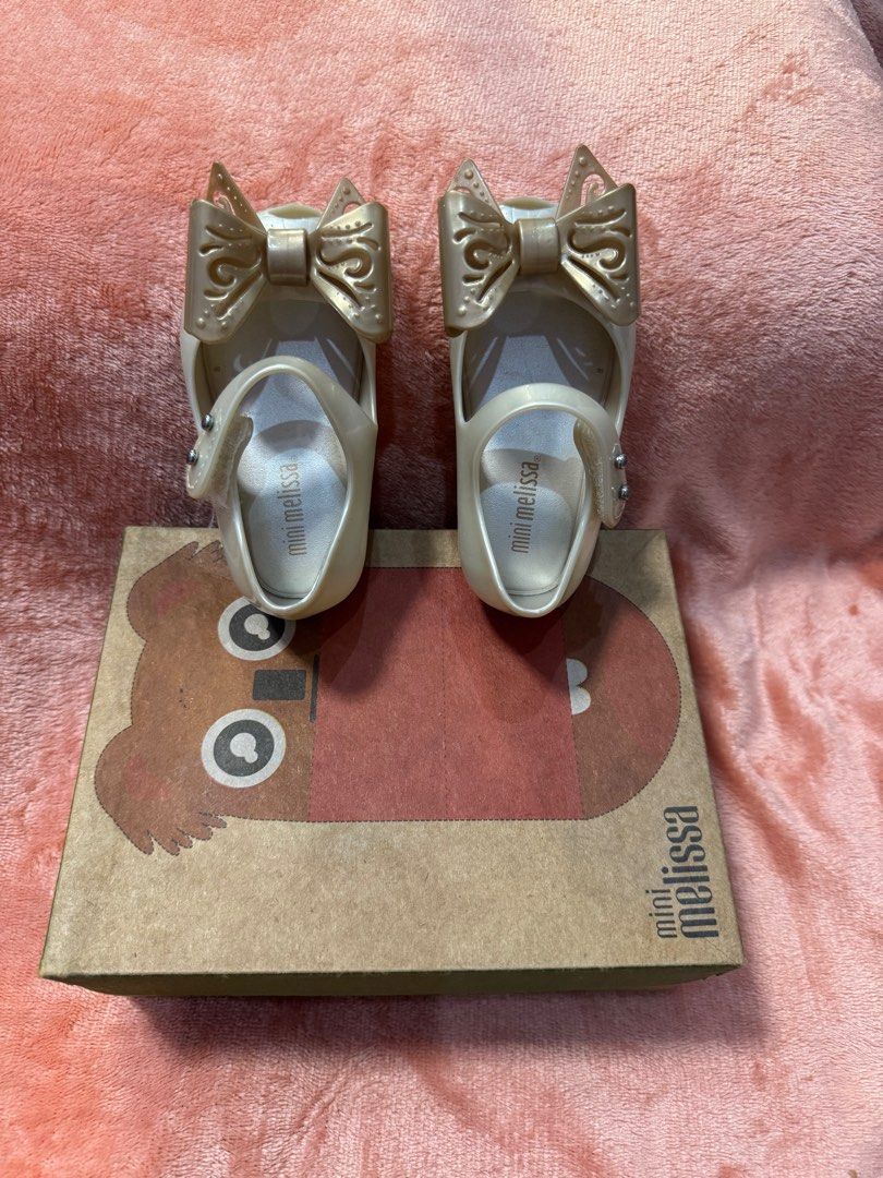 Mini melissa US5 (Category: Babies & Kids Fashion) located in Calasiao. Submitted by hollistic (Listing ID 1338865537, Image 1). Description: mini melissa US5.