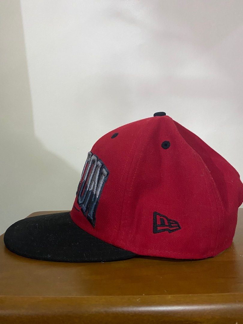 New Era Snapback New Era Burton Cap (Category: Caps & Hats) located in Baliuag. Submitted by pauseller (Listing ID 1338867800, Image 2). Description: New Era Burton Good condition Issue: di kumpleto ngipin sa likod As is Baliwag, Bulacan Lbc cop Gcash.