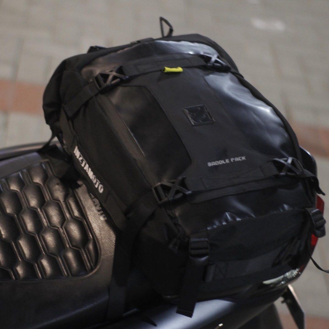 preorder* Yamaha XSR 155 under tank bag storage box, Motorcycles