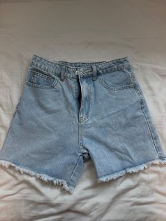 (Category: ) located in . Submitted by lejindaryday (Listing ID 1338845662, Image 1). Description: .