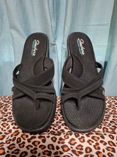 (Category: ) located in . Submitted by cee_closet (Listing ID 1338866579, Image 1). Description: .