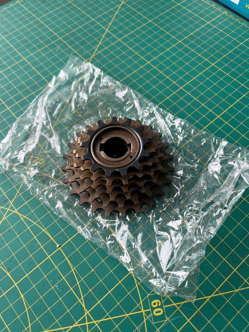 Roue Libre Vintage Shimano Dura Ace 6 Vitesses ( 13 x 19 ) Finition